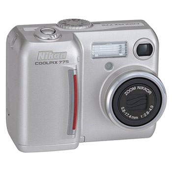 COOLPIX 775