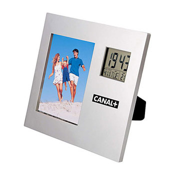 Часы-календарь+будильник+таймер+рамка для фото 10х15 см 