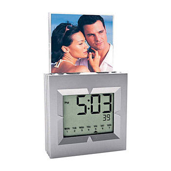 Часы-календарь+будильник+2рамки для фото 6,5х6,5 см 