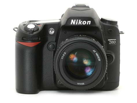    Nikon D80