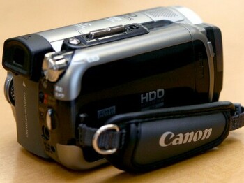 Canon iVIS HG10